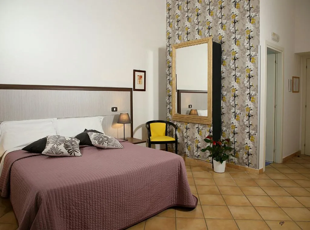 QUADRUPLE STANDARD Room, Caravaggio Hotel, Naples