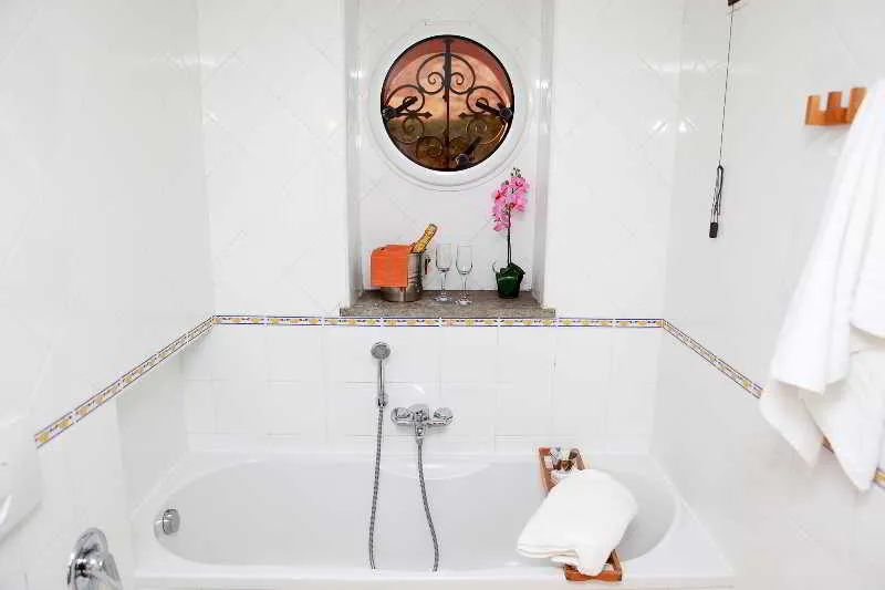 Room, Rivoli Sorrento, Naples