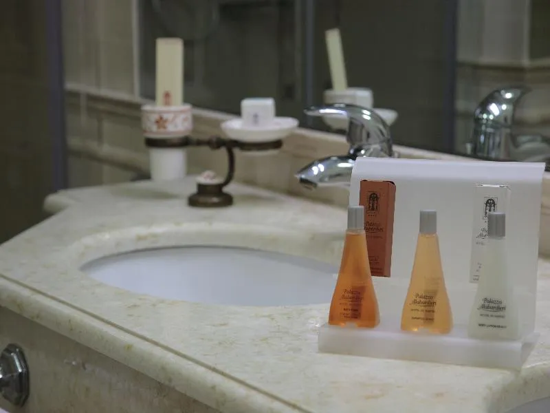 Double or Twin CLASSIC Room, Palazzo Alabardieri, Naples