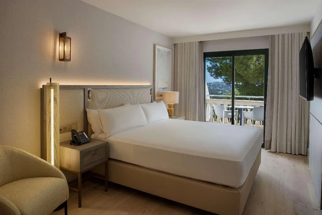 DOUBLE SUPERIOR Room, Hilton Mallorca Galatzo, Majorca