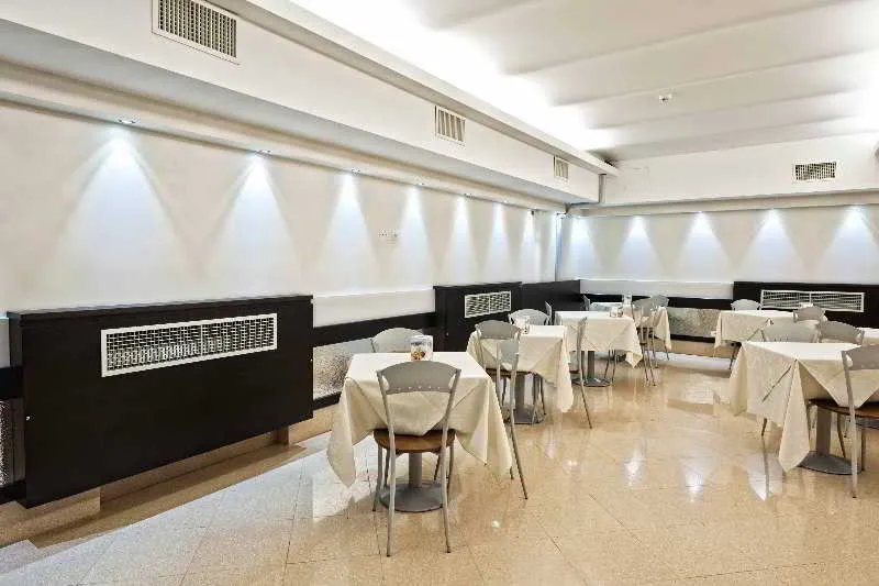 Restaurant, Ibis Styles Milano Centro, Milan