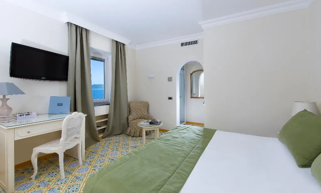 Double or Twin COMFORT SEA VIEW Room, Punta Molino Beach Resort & SPA, Naples