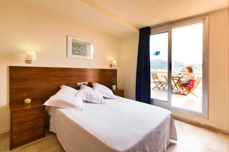 Room, Turissa, Costa Brava