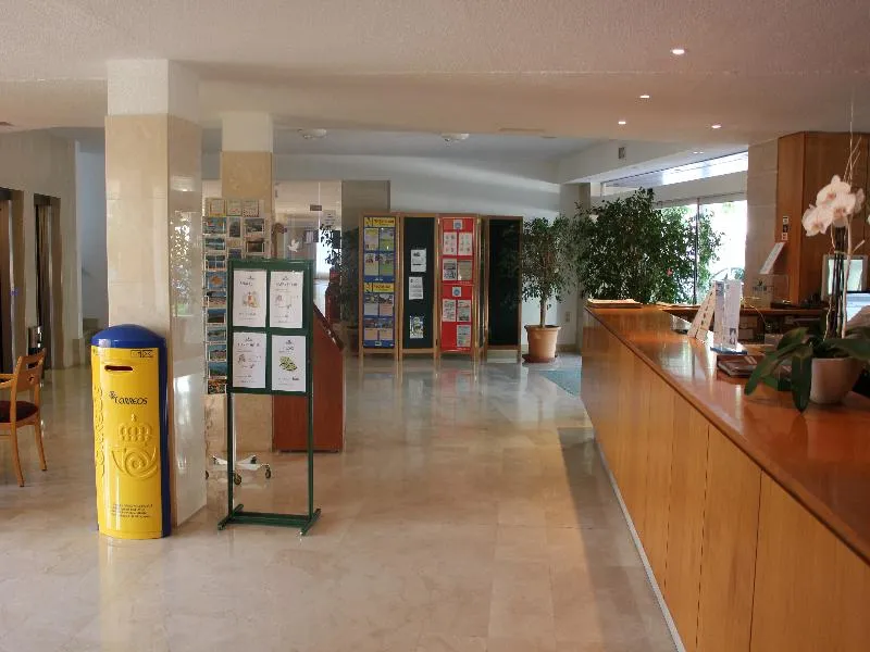 Lobby, O7 Alondra, Majorca