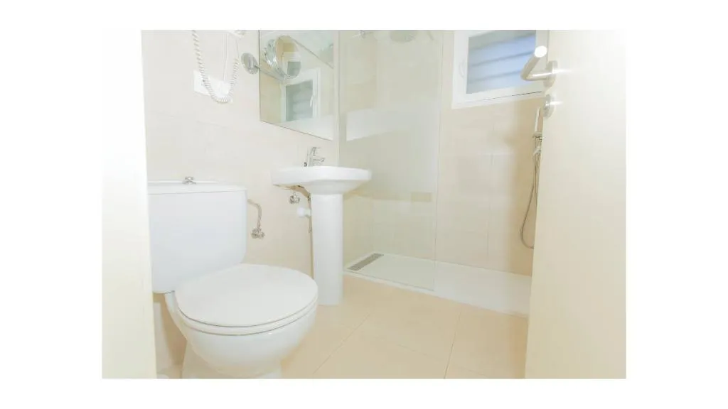APARTMENT STANDARD Room, Flora, Majorca