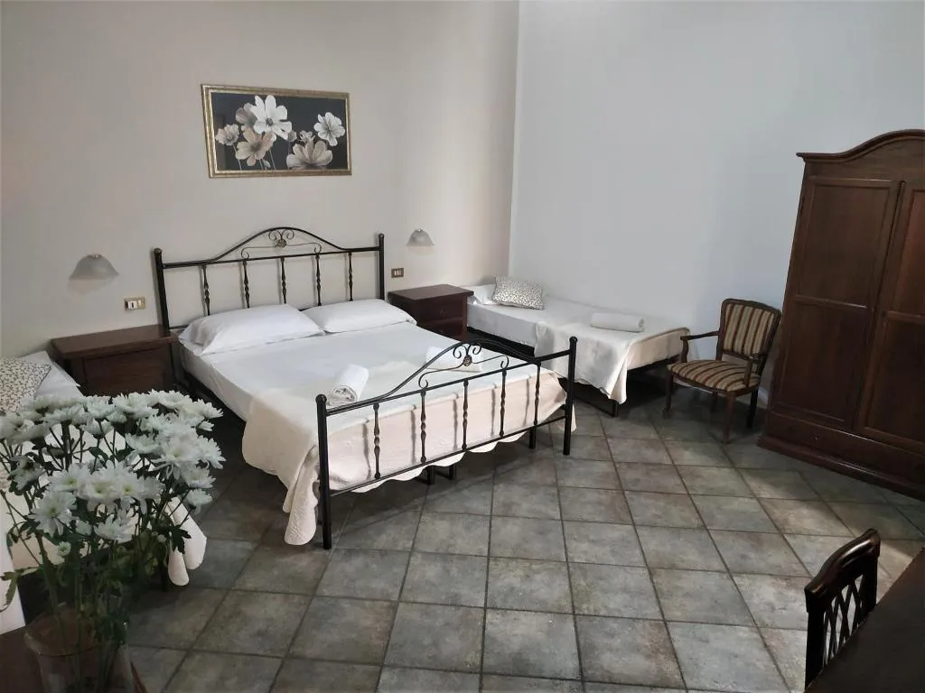 QUADRUPLE STANDARD Room, Concordia, Palermo