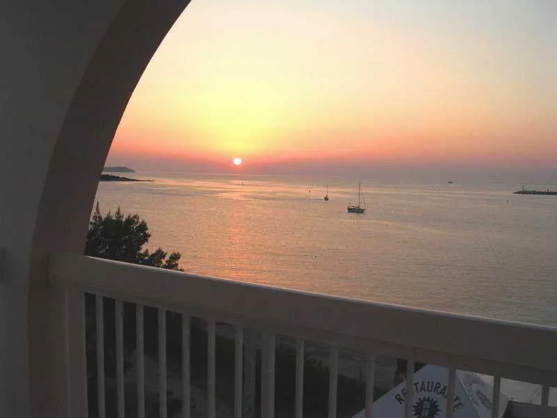 Terrace, Lakiki, Ibiza