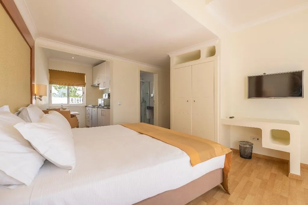 FAMILY ROOM STANDARD Room, Lagoa Apartment Hotel, Algarve