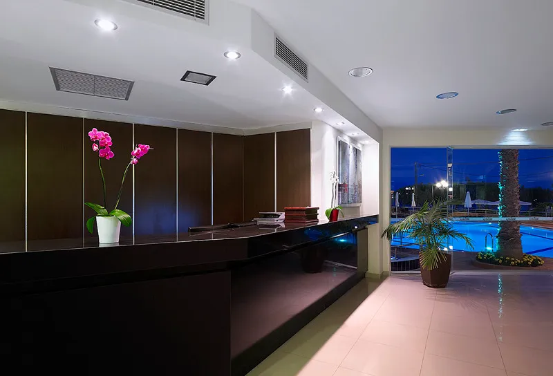 Lobby, Molos Bay, Crete