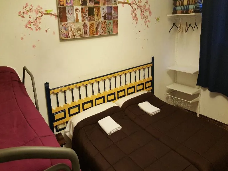 FAMILY ROOM CAPACITY 5 Room, Nuevo Pino, Seville