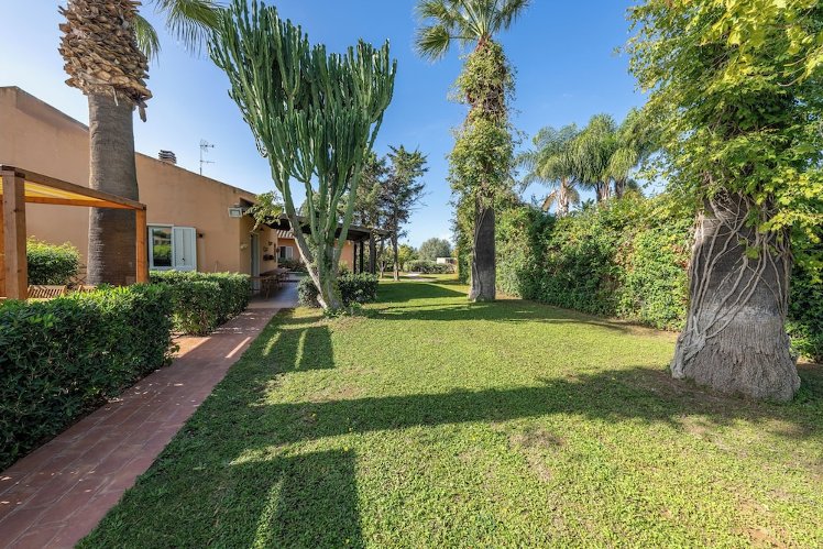 B&B Villa Carlotta Resort, Catania