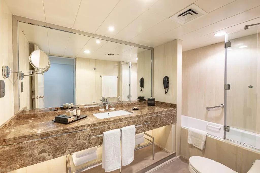 SUITE PREMIER TWO BEDROOMS Room, Golden Sands 10, Dubai