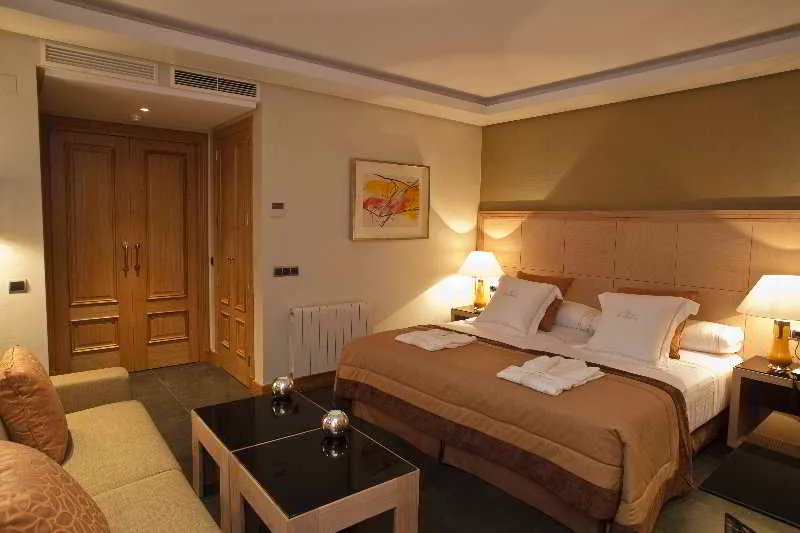 Room, Nexus Benalmadena Suites and Apartments, Costa Del Sol