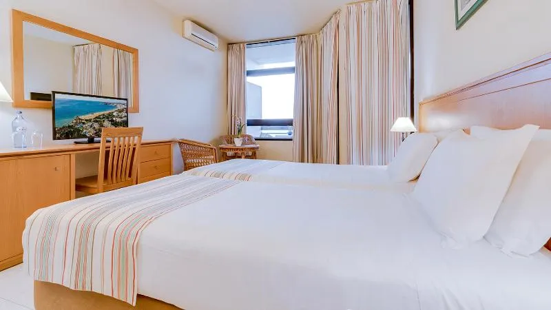 Double or Twin SIDE SEA VIEW Room, Auramar Beach Resort, Algarve