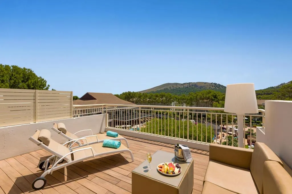 JUNIOR SUITE WITH TERRACE Room, VIVA Cala Mesquida Suites and Spa Adults Only 16+, Majorca