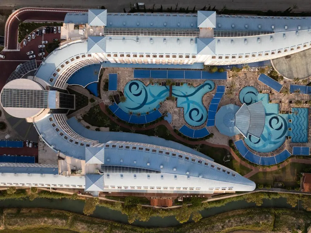 Pool, Crystal Admiral Aqua Collection, Antalya