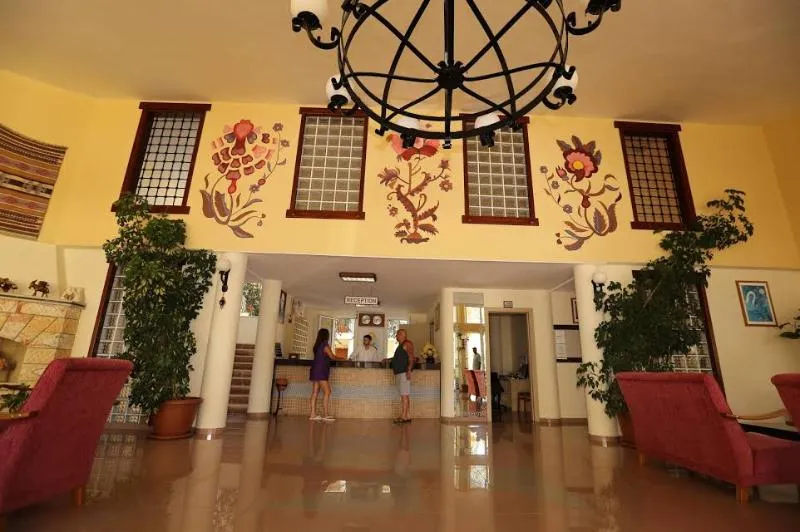 Lobby, Mavruka, Dalaman