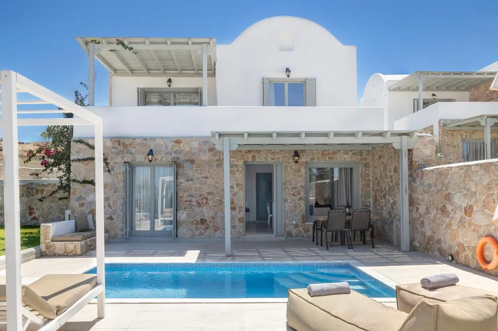 VILLA WITH PRIVATE POOL Room, Desiterra Resort, Santorini