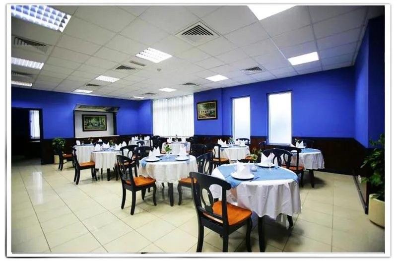 Restaurant, Desert Rose Apartments, Dubai