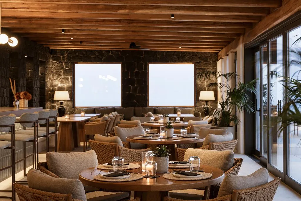 Restaurant, NERO Boutique Hotel, Santorini