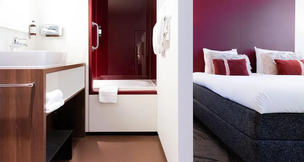 DOUBLE WITH DOUBLE BED Room, City Hotel Gouda, Amsterdam