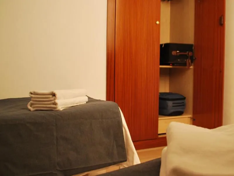 Room, Aparthotel Napols, Barcelona