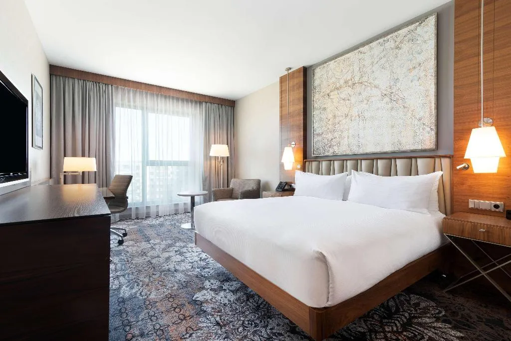 SUITE Presidential Room, DoubleTree by Hilton Krakow Hotel & Convention Cen, Krakow