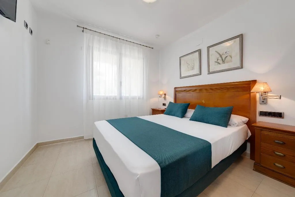 JUNIOR SUITE SEA VIEW CAPACITY 2 Room, Daniya Denia Spa and Business, Costa Blanca