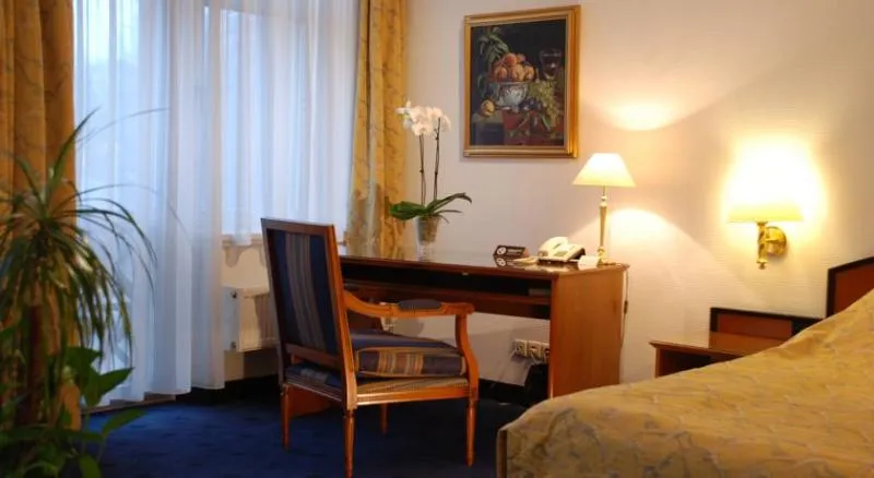 Double or Twin STANDARD Room, Hotel Roma, Riga