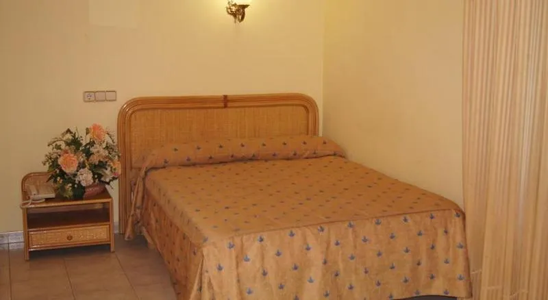 SINGLE STANDARD Room, Bonsol Lloret, Costa Brava
