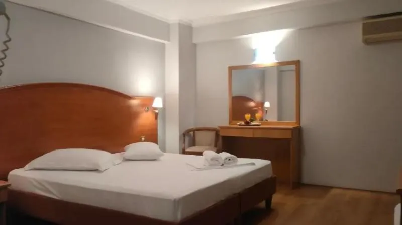 Room, Athens City, Athens