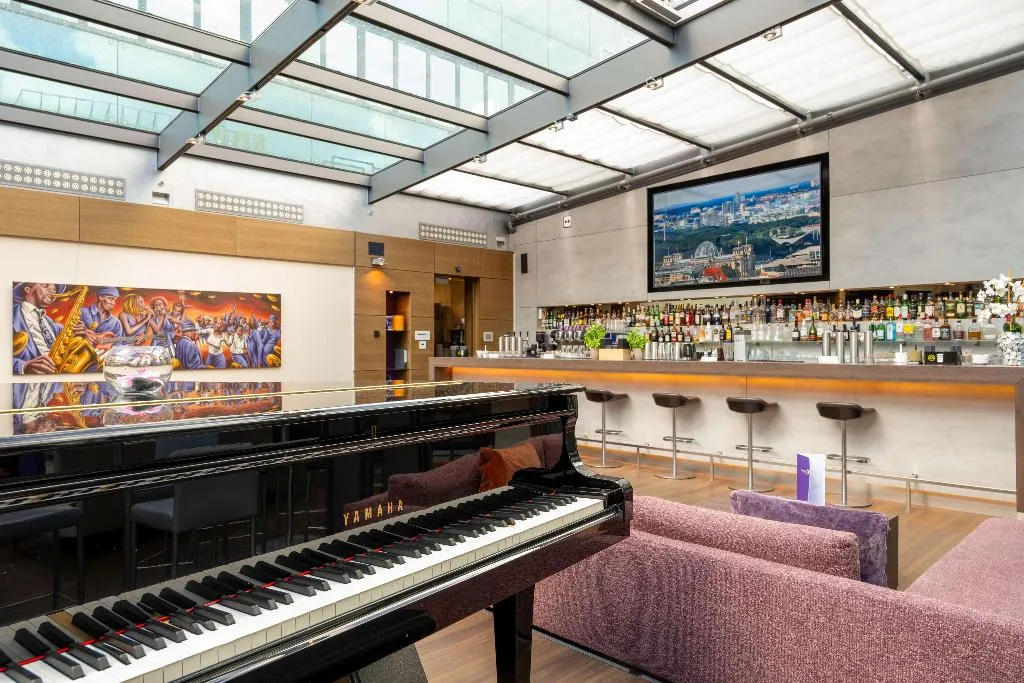 Bar, Park Inn by Radisson Berlin Alexanderplatz, Berlin