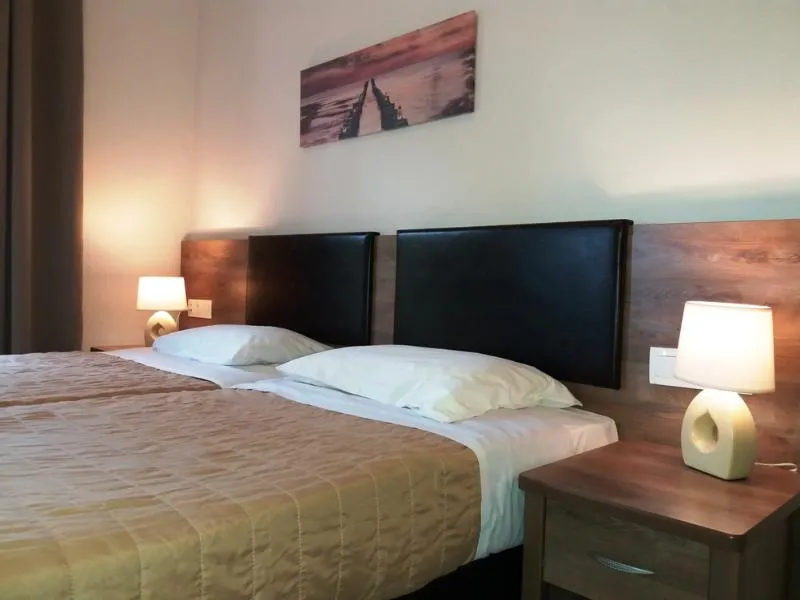 TWIN TWO BEDROOMS Room, Mileona Rooms, Corfu