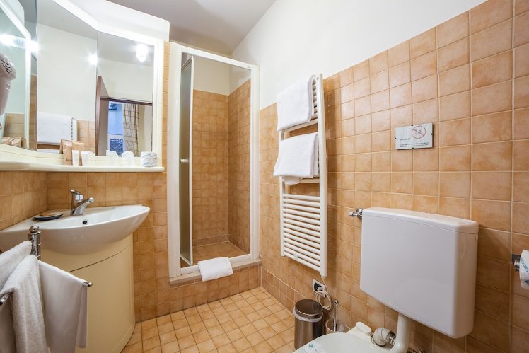 B&B Galileo 2000, Florence