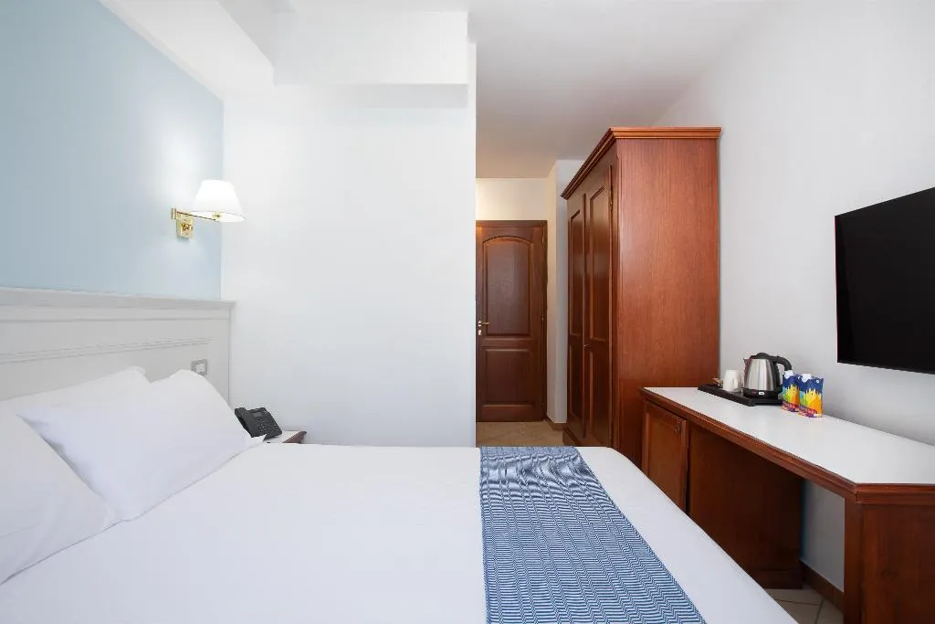 DOUBLE ECONOMY Room, Hotel Blumarea, BW Signature Collection, Alghero