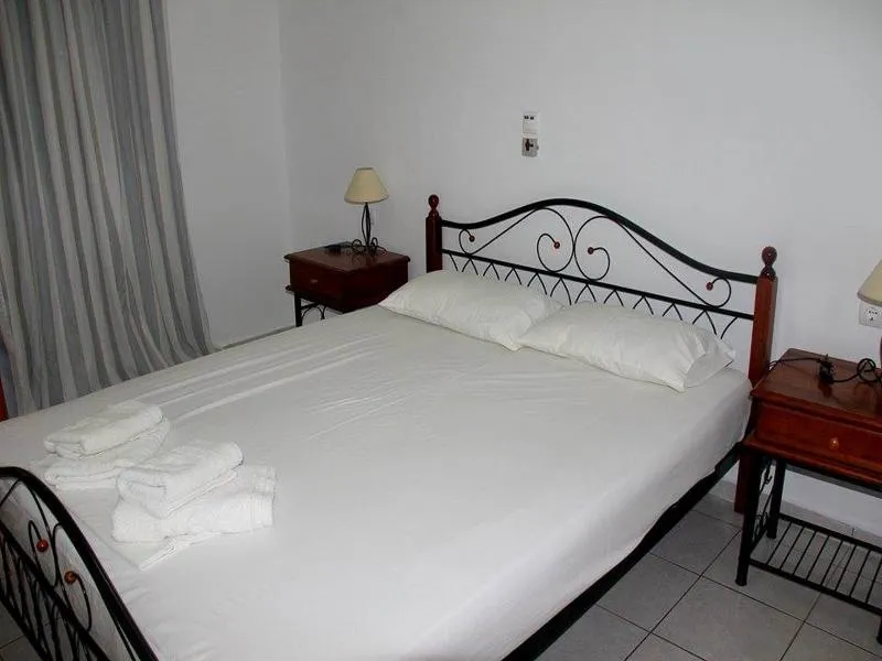 Room, Agnanti Studios, Kefallinia