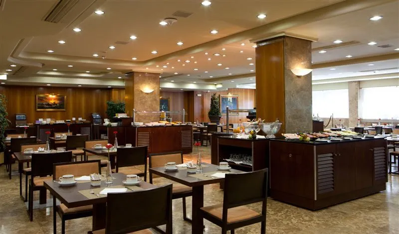 Restaurant, Santos Agumar Atocha, Madrid