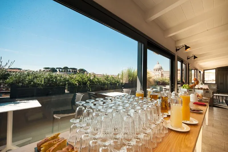 Terrace, Residence Trianon Borgo Pio, Rome