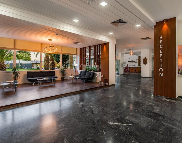 Evia Riviera Resort, Athens