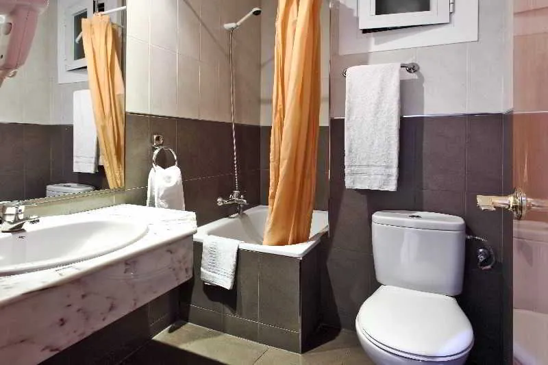 SINGLE STANDARD Room, Catalunya, Barcelona