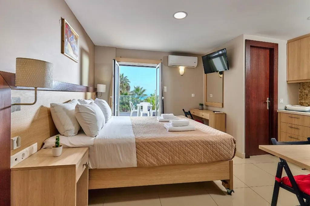 STUDIO DELUXE ONE BED Room, Dorian, Crete