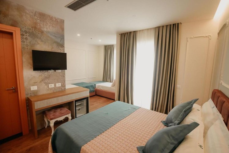 Martiness Hotel, Durres