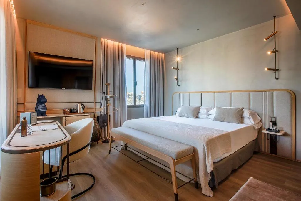 JUNIOR SUITE KING SIZE BED Room, Only YOU Hotel Málaga, Costa Del Sol
