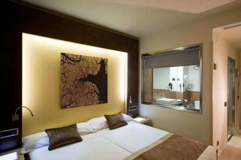 DOUBLE STANDARD Room, Melia Avenida America, Madrid