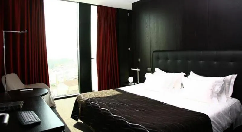 JUNIOR SUITE STANDARD Room, Axis Viana Business & Spa, Porto