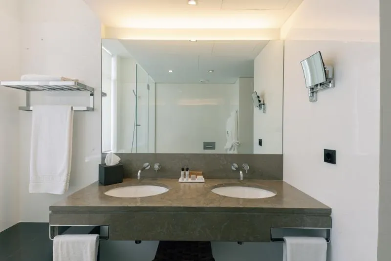 DOUBLE CLASSIC Room, The Editory Artist Baixa Hotel, Porto