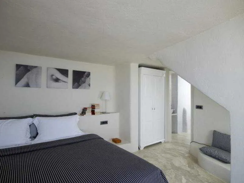 Room, Icons, Santorini
