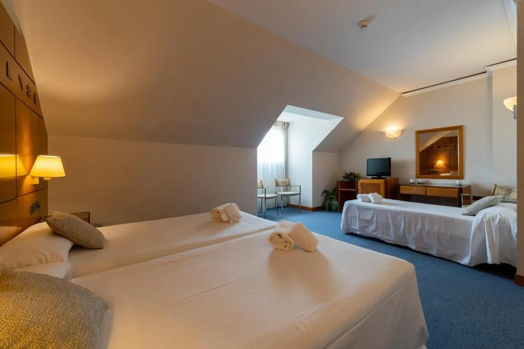 TRIPLE STANDARD Room, Silken Antequera Hills, Andalucia