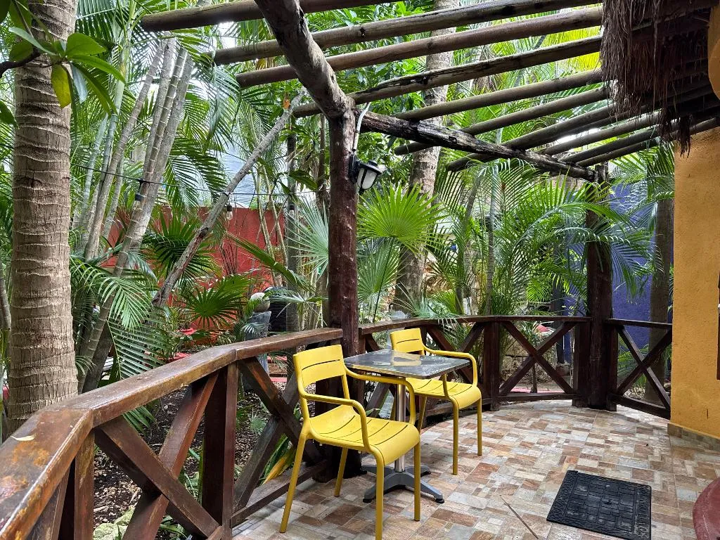 Room QUEEN SIZE BED Room, Cocos Cabañas, Cancun Area
