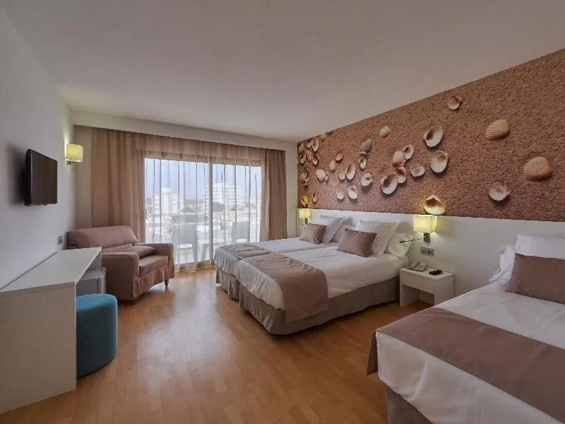 Room, BQ Can Picafort, Majorca